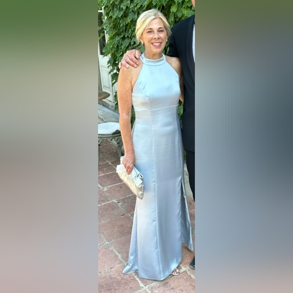 Amsale Gown - Picture 9 of 16